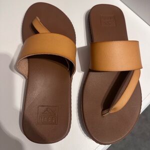 Reef Tan and Brown Sandals